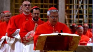 El cardenal Adalberto Martínez le envió saludos de nuestro pueblo al nuevo Papa León XIV