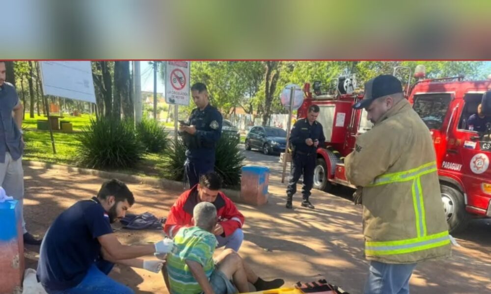 Prendieron fuego a un indigente por diversión: Dos adolescentes son sospechosos