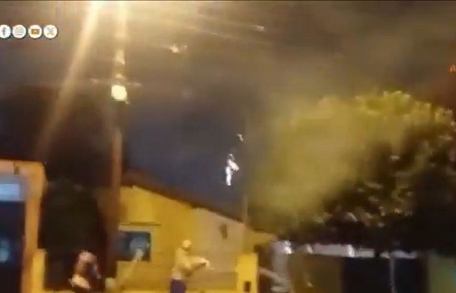 (VIDEO)Hinchas de Luqueño atacaron vivienda de dirigente tras eliminación de la Sudamericana