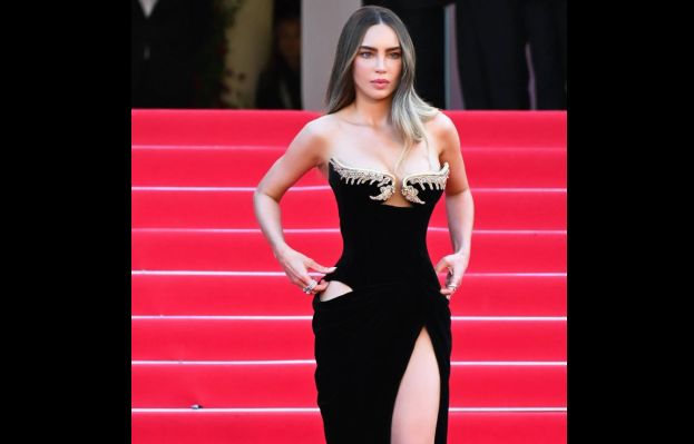 Belinda deslumbró en Festival de Cannes y fue viral por un olvido que tuvo