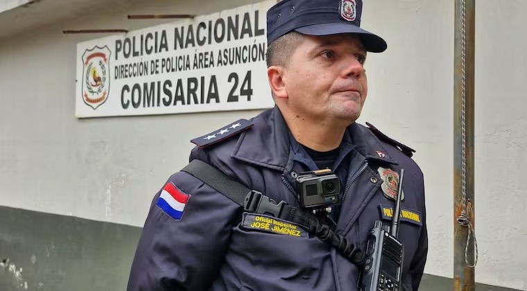 Policía influencer pide traslado por conflictos con fiscales