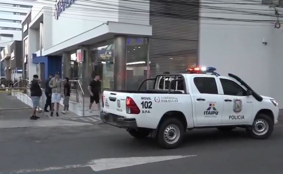 (VIDEO)Feroz pelea entre “chicos de barrio” oiko en una discoteca