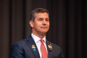 Anuncian que fue hackeada la cuenta del presidente Santiago Peña