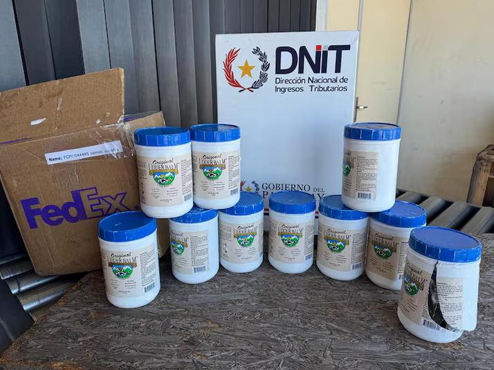 Encuentran drogas en unos desodorantes que tenían como destino Estados Unidos