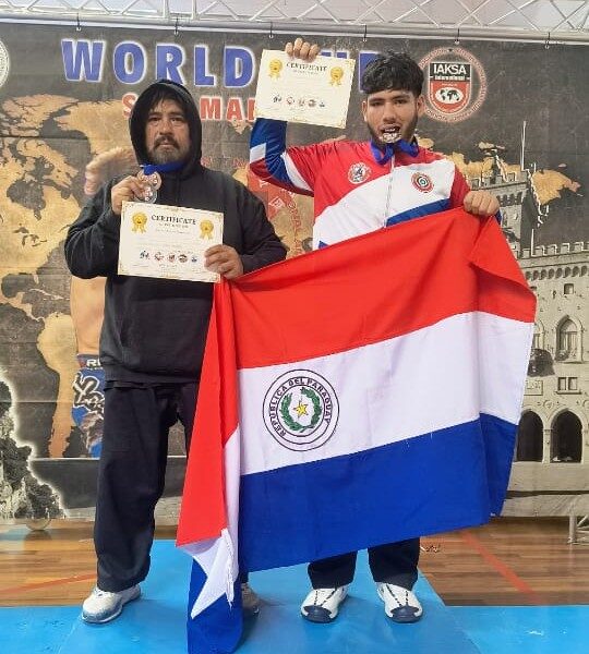 ¡Guapos compatriotas ganan dos medallas en mundial de Kuoshu!
