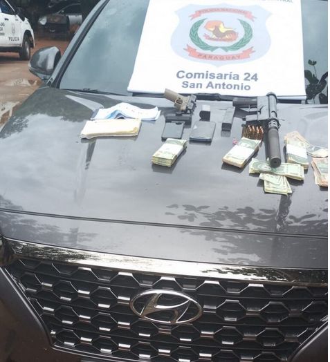 Detenidos por disparar pistolas y ametralladoras voi