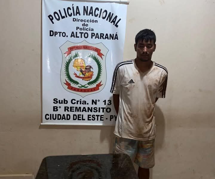 Poli detuvo a adicto y turba atacó a pedradas a los polis