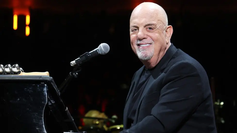 Al “Piano Man” Billy Joel le detectaron una rara enfermedad y suspendió su gira mundial