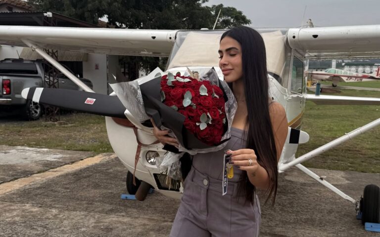 ¡Ja’úta la sopa! ¡La piloto sexy Nara Arzamendia recibió propuesta de casorio!