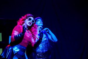 (VIDEO) ¡Dire de teatro denunció discriminación en un bar asunceno!