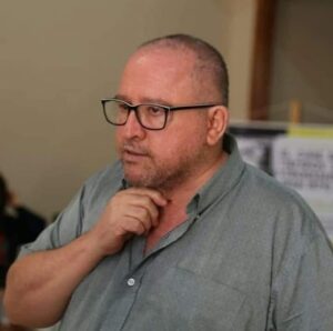 ¡Manuel Cuenca lamentó ninguneo de aniversario de canal de tv y anunció que será protagonista de una peli en Europa!