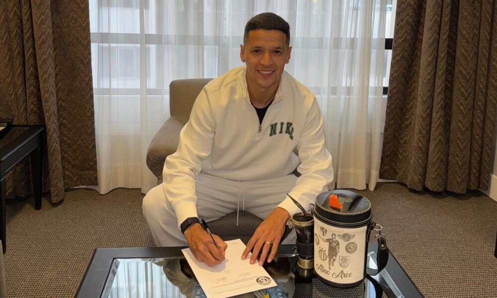 ¡Vuelve con su ex! Alex Arce ya firmó su contrato con el Independiente Rivadavia