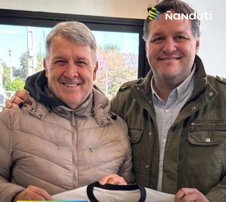 “Tata” Martino realizó una visita a la Villa Olimpia