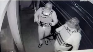 Mondaha se llevan millonario botín consistente en celulares de alta gama