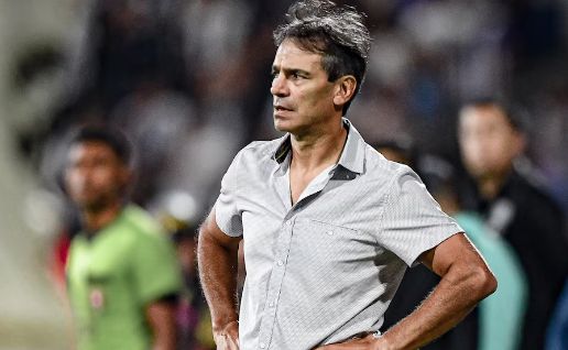 ¡Se calentó el DT de Olimpia: “Salí campeón en Perú, deben saber”!