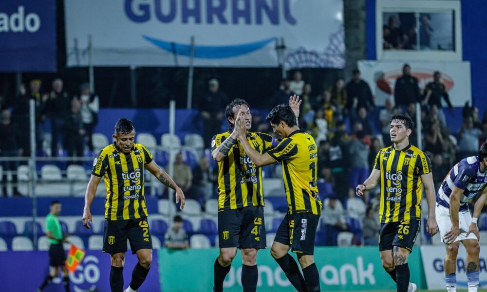 El Aborigen arrancó clavando tres flechazos ante el 2 de Mayo