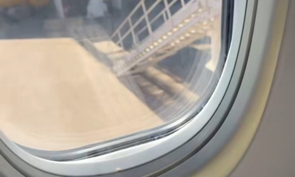 Ramón Sosa mostró que ya está volando a San Pablo para sumarse al Palmeiras