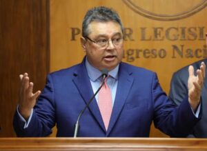 Leite echa por tierra versiones del vínculo con el caso fentanilo