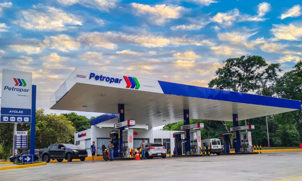 Petropar sube el precio de sus combustibles a partir de las 00:00 del jueves