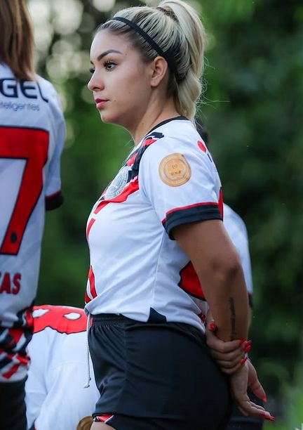 (GALERIA). La esposa de Junior, Fátima Román: “Somos las chicas de La Guardia Pretoriana”