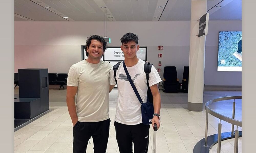 Nelson Haedo recibió en Alemania al primer peloterito que encontró en su búsqueda de talentos