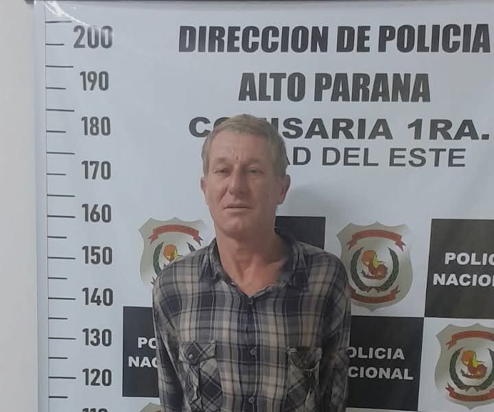 Desgraciado encerró a mujer en ascensor de un local y la toqueteó