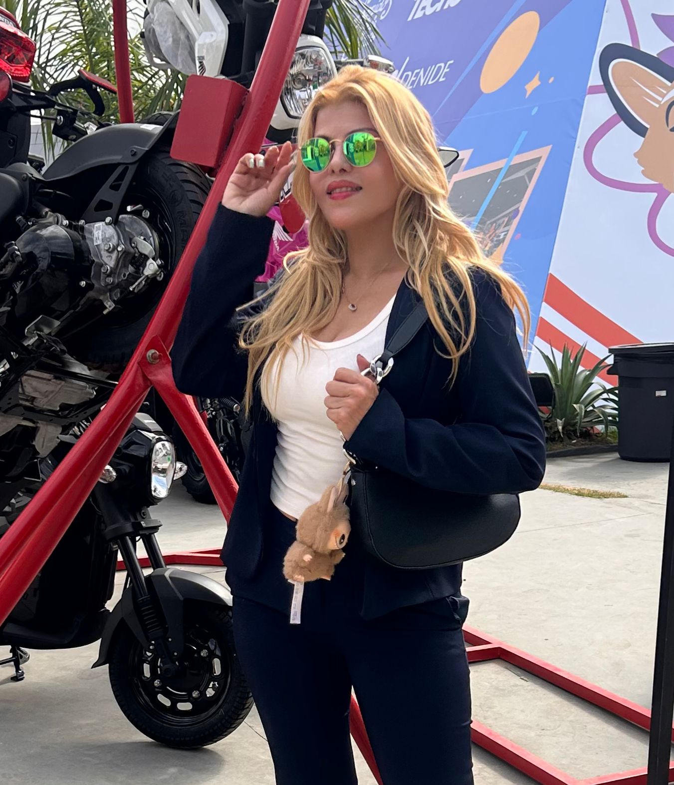 Karina Cardozo se une a la lujosa moda “labubu”