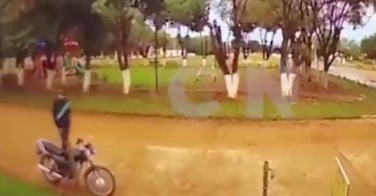 (VIDEO)Saltan imágenes de circuito cerrado antes de la fuga del adolescente