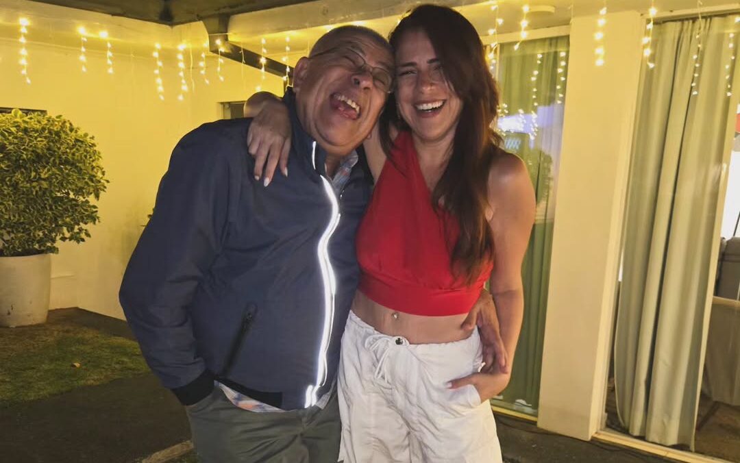 ¡Después de la polémica, Nathu se mostró feliz con su papá!