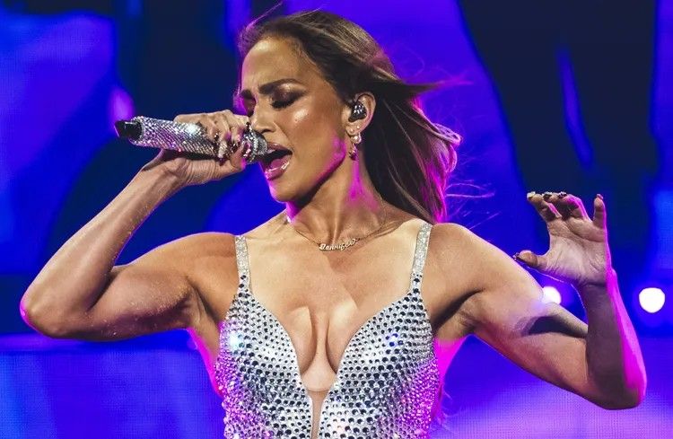(VIDEO) ¡Trató a JLo de actriz “n0p0r”!