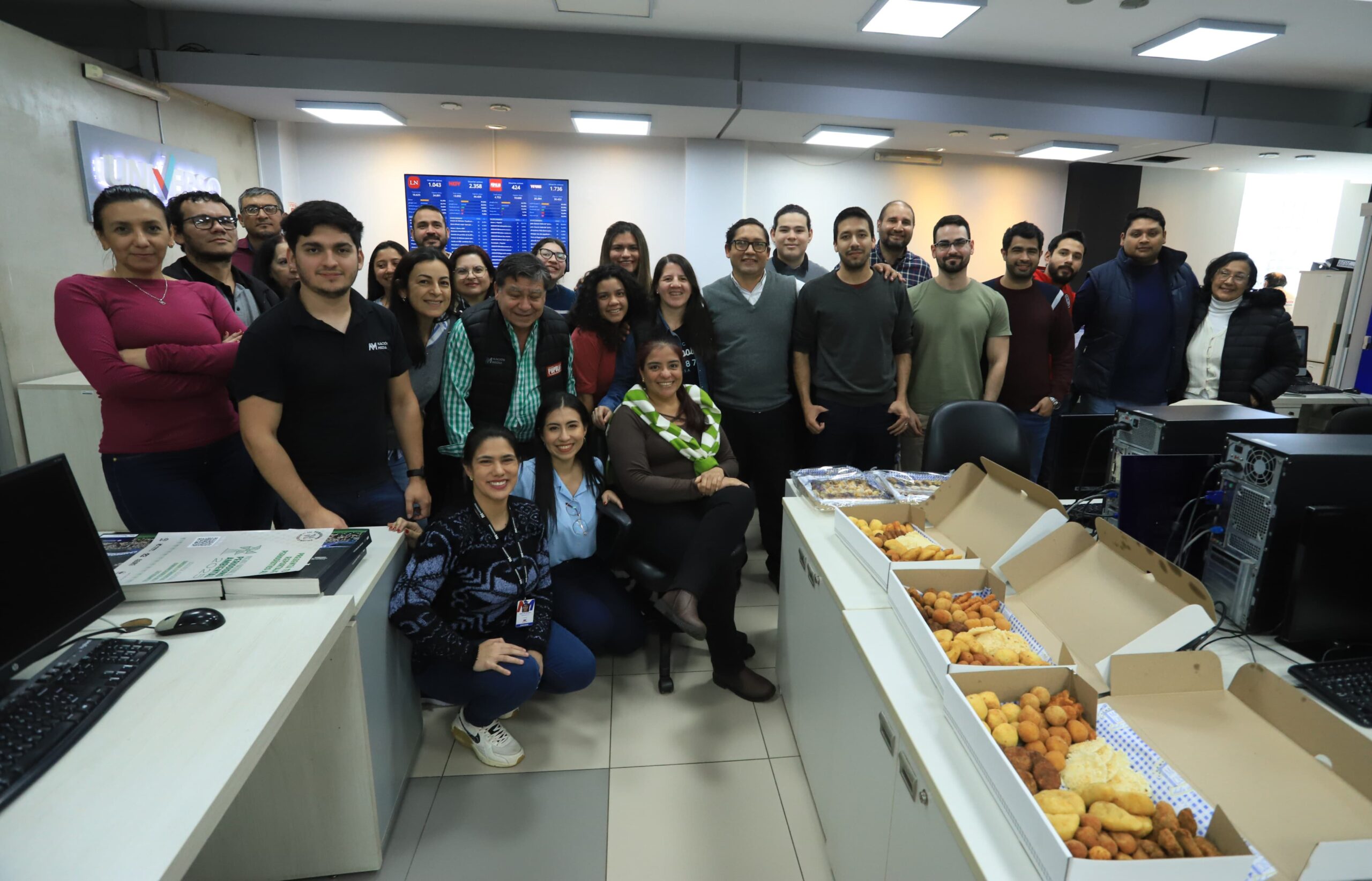 ¡Capetos de Nación/Media farrearon por el día de los amiwis!