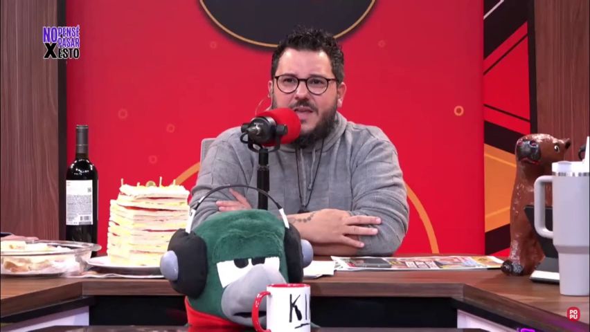 (VIDEO) José Ayala contó que su loro no le dejó hacer “el delicioso”!