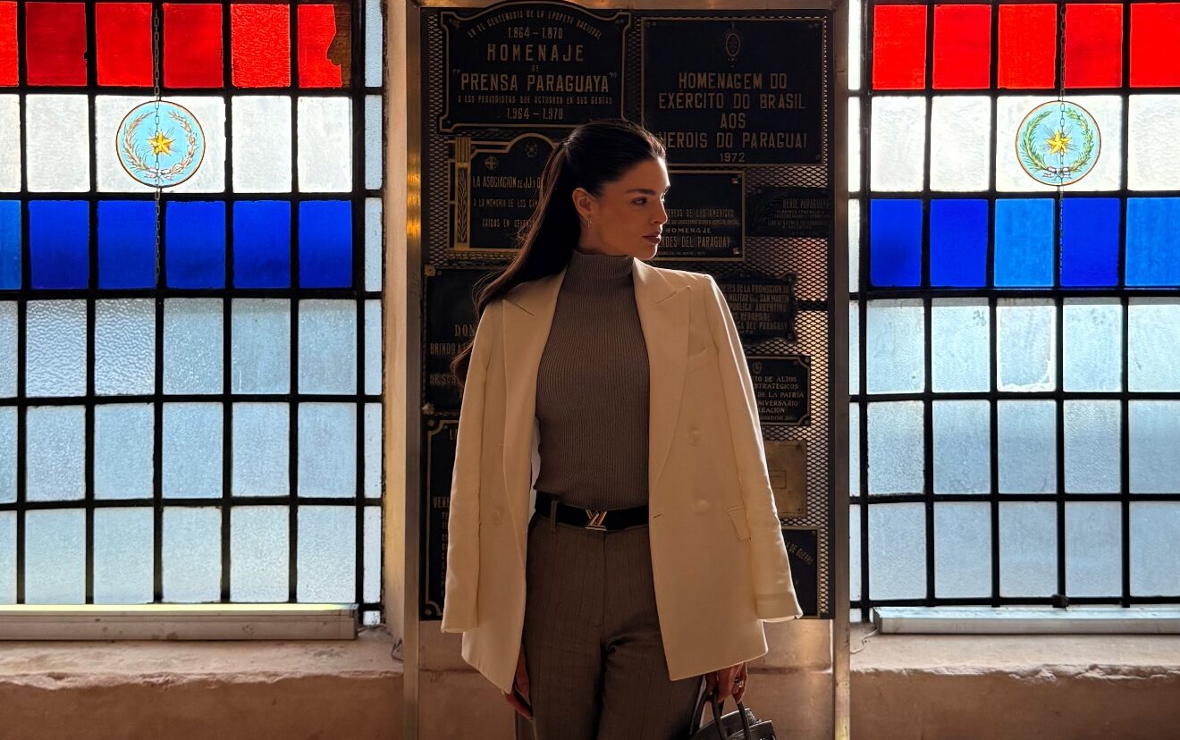 Nadia Ferreira trajo a su amigo de Telemundo y le llevó a pasearse por el Centro