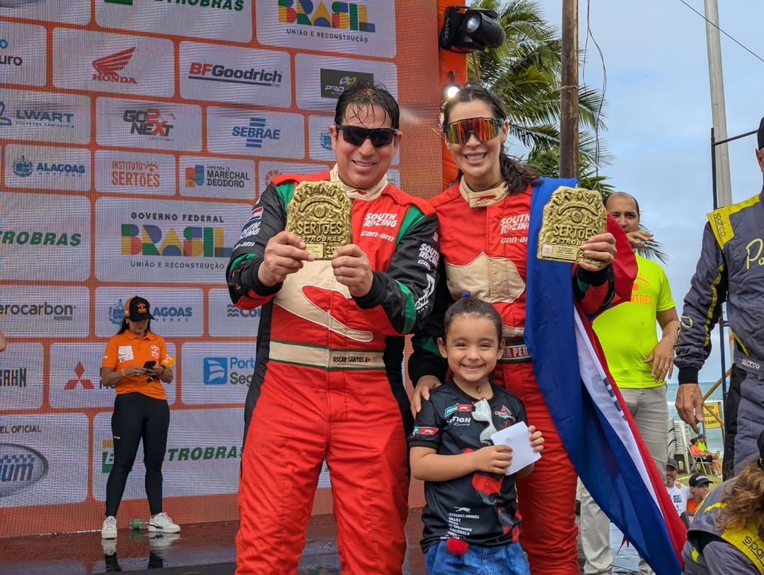 (VIDEO) ¿Apunta al Dakar? ¡La exmodelo Mirna Pereira campeona de rally en Brasil!