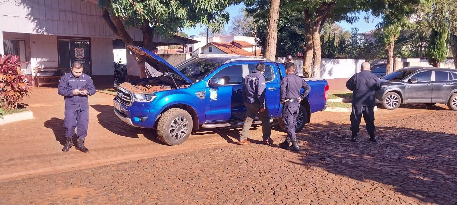 ¡Atentan a tiros contra camioneta de intendente!