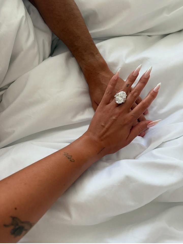 Cristiano Ronaldo pidió matrimonio a Georgina y le dio feroz anillo