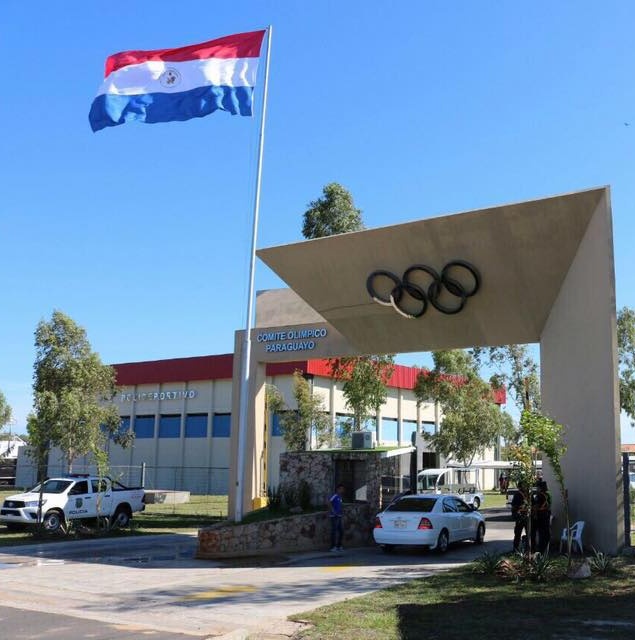 Derrame de químicos en Comité Olímpico afectó a dos personas