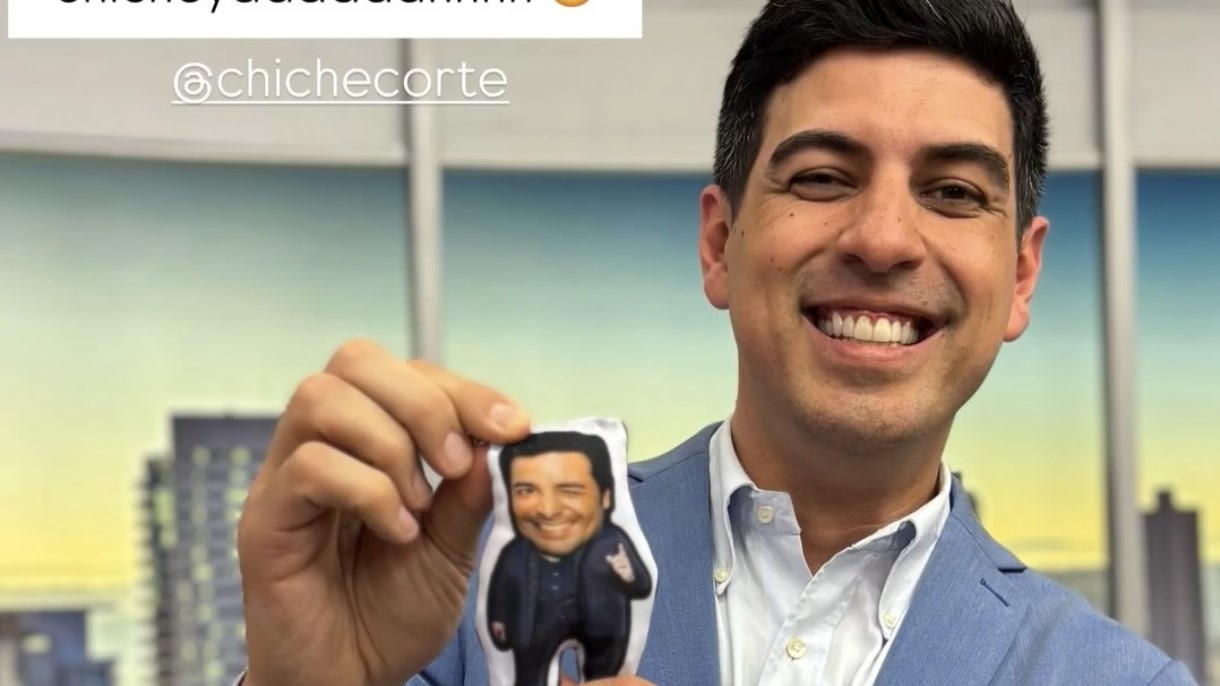 (GALERÍA) ¡Chiche Corte festejó su cumple con onda Chayanne!