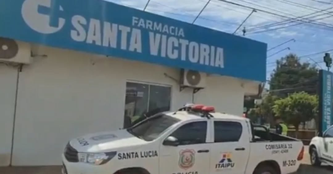 Chespi apretó a cajero de farmacia