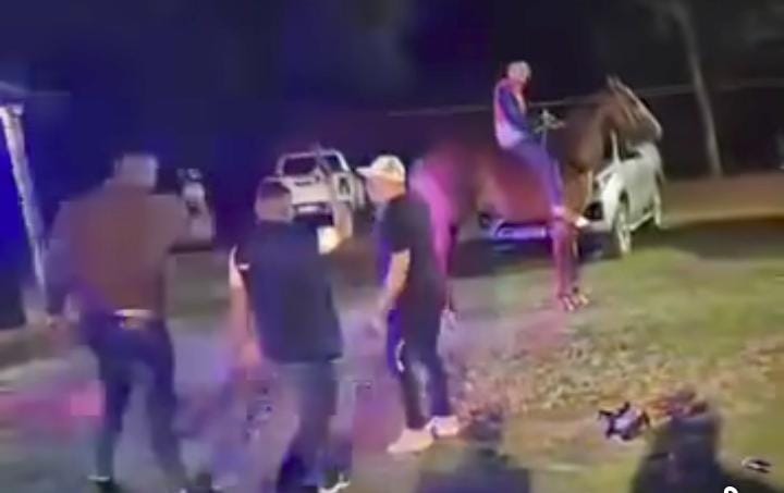 (VIDEO) Investigan a involucrados en disparos al aire en San Pedro del Paraná