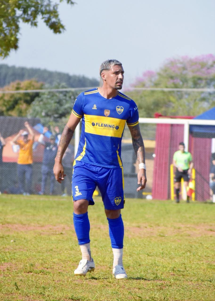 (VIDEO)Robaron botín de pelotero en pleno partido, pide ayuda para recuperarlo y dará recompensa