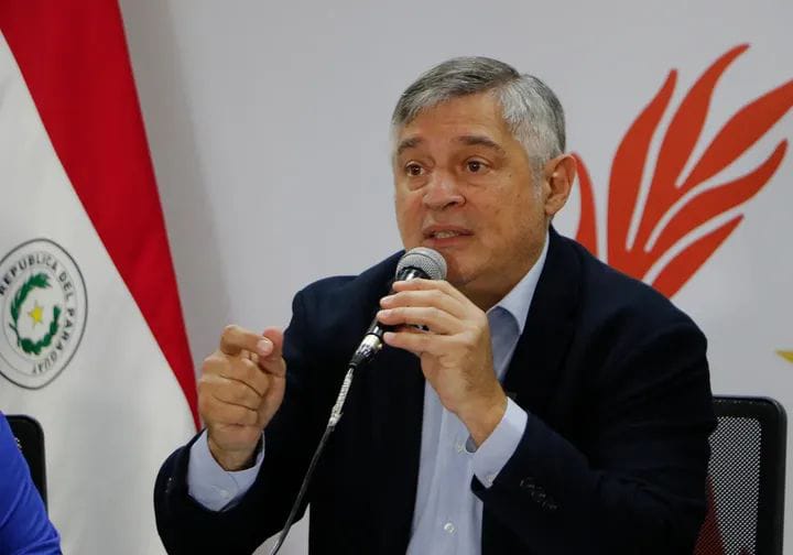 Ramírez accede a pedido de mbo’ehára y va incorporar 2000 psicólogos