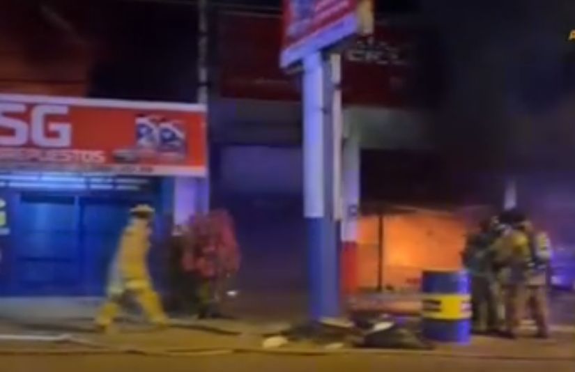 Local comercial se incendió en Mariano Roque Alonso