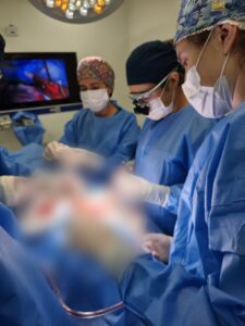 Exitosa cirugía permitió recuperación de paciente con ACV