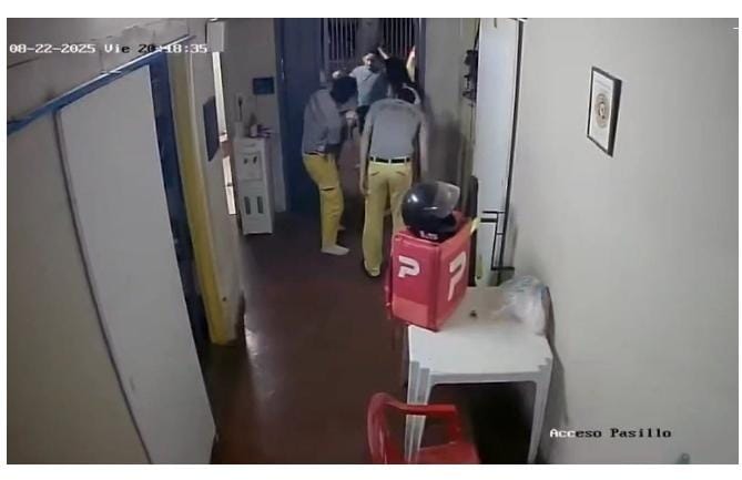 Niña se atragantó con catarro y bomberos le salvaron