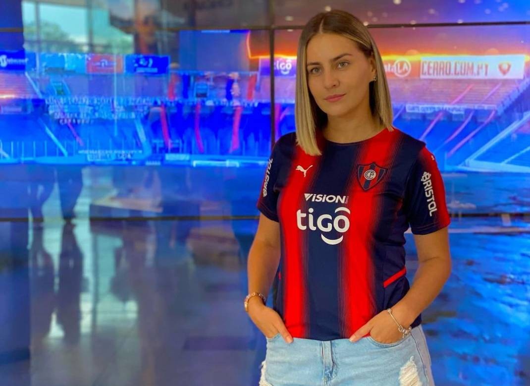 Periodista sexy pidió a 4 jugadores de Cerro que se dediquen a otra cosa