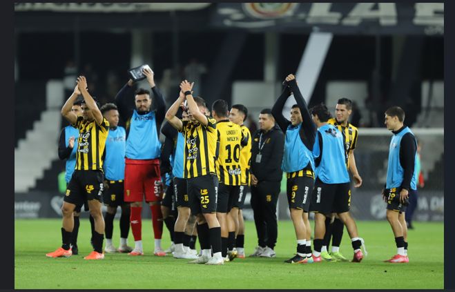 Cachique goleó en la Huerta ha oñembojapaite al Ciclón