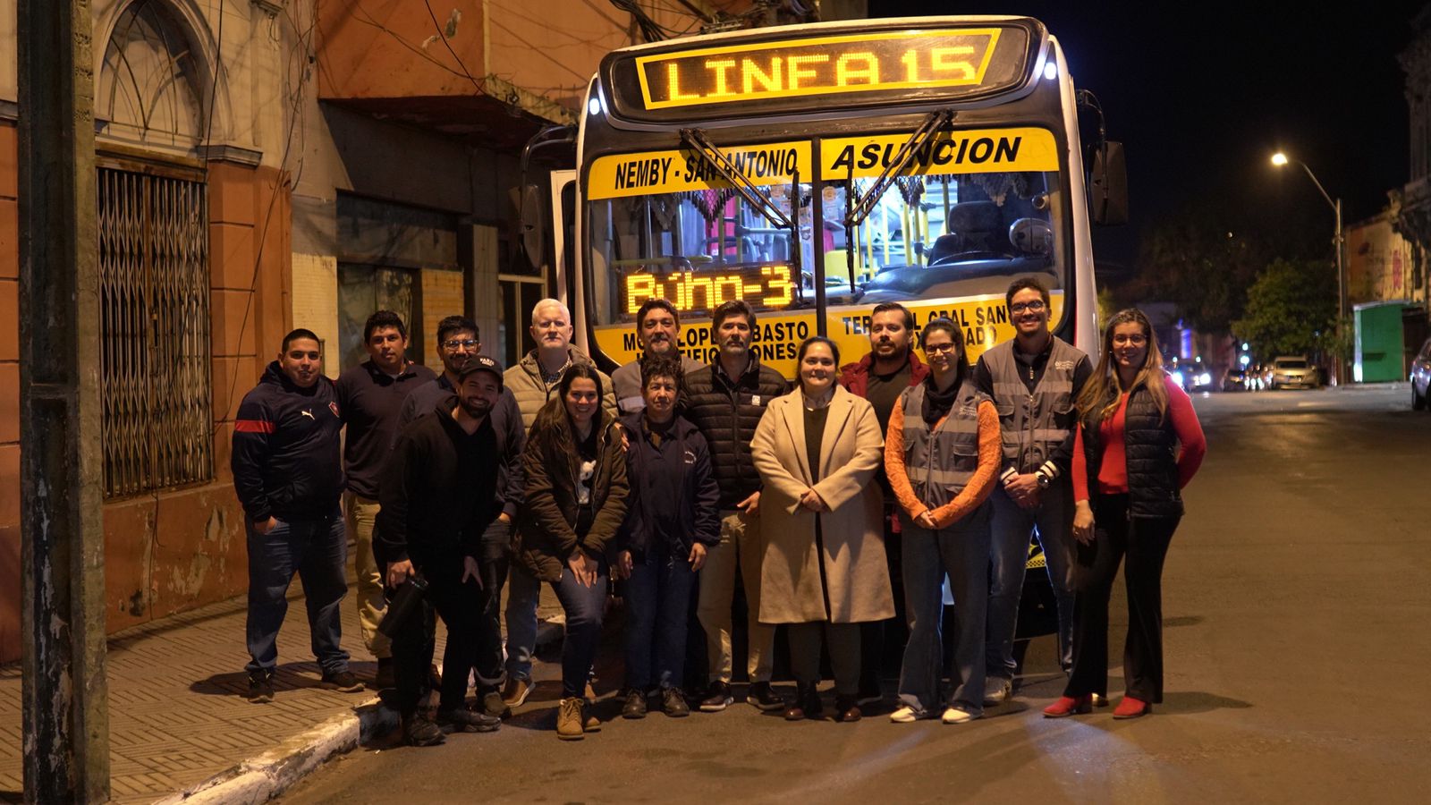 Ñembyenses orekóta servicio de cole “buho nocturno”