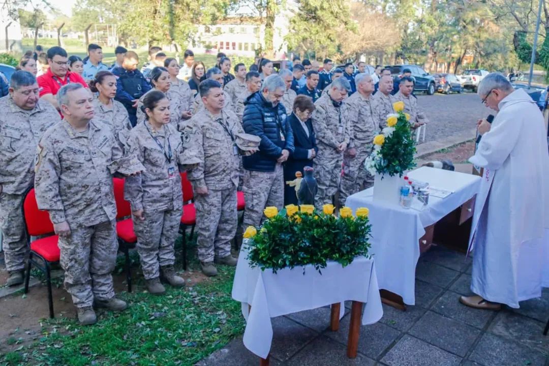 Policía honró a su Santa Patrona