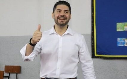 ¡La respuesta de “Nenecho” a un “héiter”: “Peludo es kpe”!